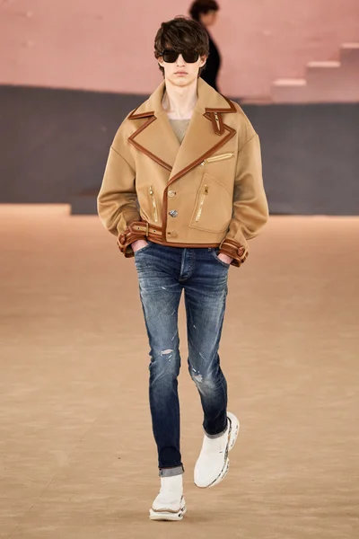 Look 31